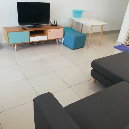 2 Carpark Gep 5 Star Hotel Bed & Sofa Studio Seri Kembangan Exterior photo