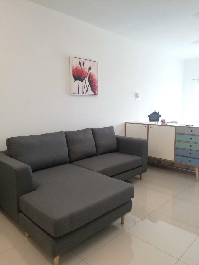 Apartment 2 Carpark Gep 5 Star Bed & Sofa *